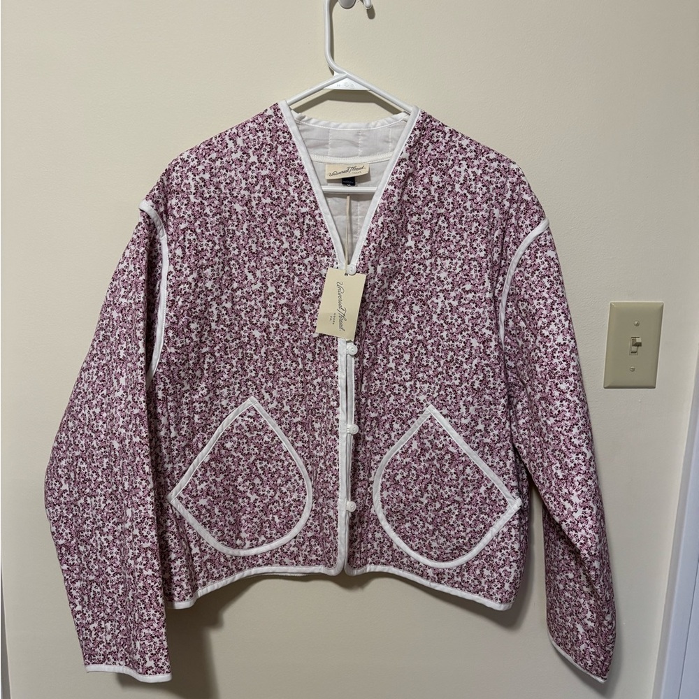 NWT Universal Thread Quilted Ditsy Floral Jacket with White Piping XL